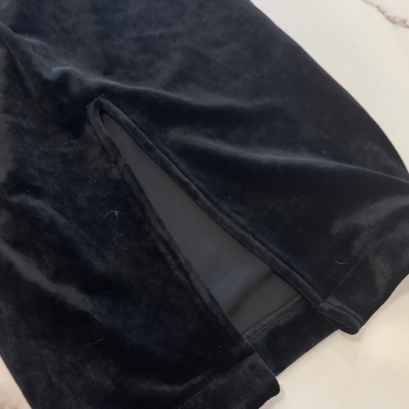 NWT SPANX Women's Black Velvet Front Slit Pant - LARGE - Picture 11 of 11